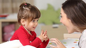 Chiến lược giao tiếp với trẻ tự kỷ